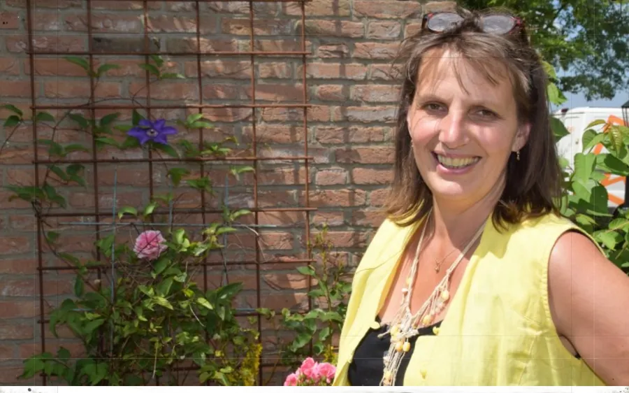 Peternelle in de tuin